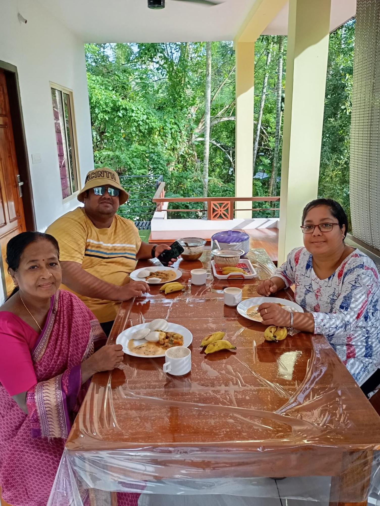Munroe Vision Panakkattu Homestay Mundrothuruth Eksteriør bilde